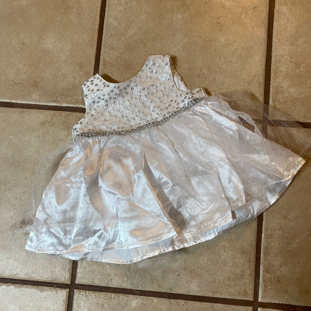Baby Girls Dressy Dress Size 3-6mos Baby Beri